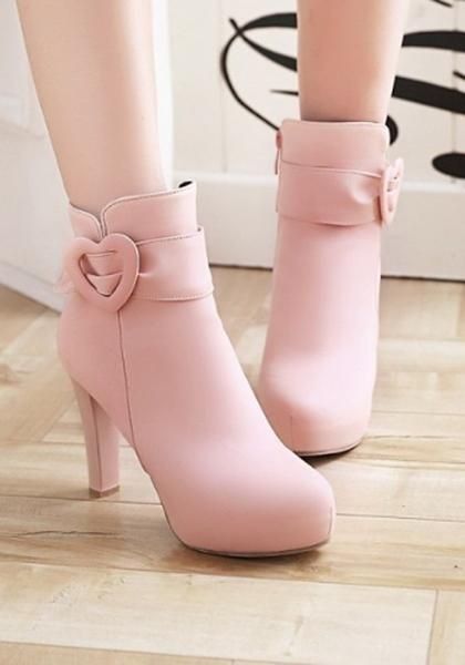 Ladies shoes
